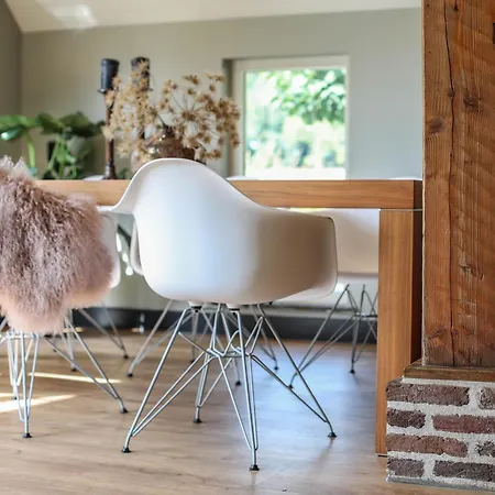 Luxe Koetshuis Op Eigen Eiland In De Achterhoek Neede